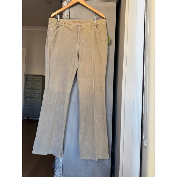 St. John's Bay Pants Sz 14 Beige Mid-Rise Boot Cut Corduroy Stretch Cotton - Picture 10 of 10